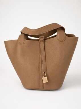 NWT Valentino Garavani Taupe Pebbled Vegan Leather Bucket Tote | Gold Hardware